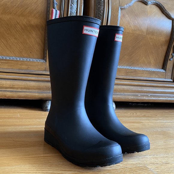 HUNTER Women's Play Tall Rain Boots - Picture 2 of 4